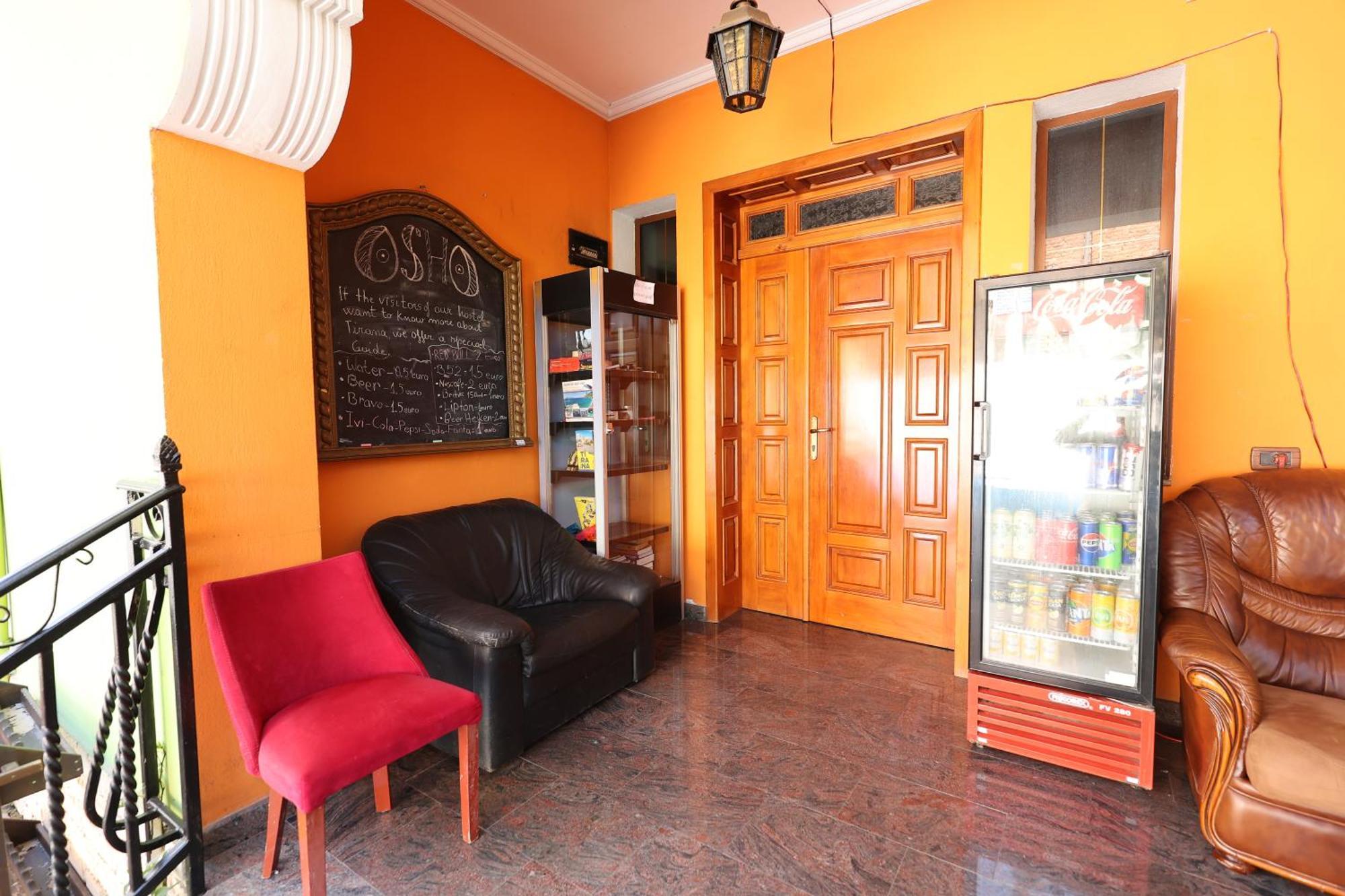 Hostel Osho Тирана Экстерьер фото