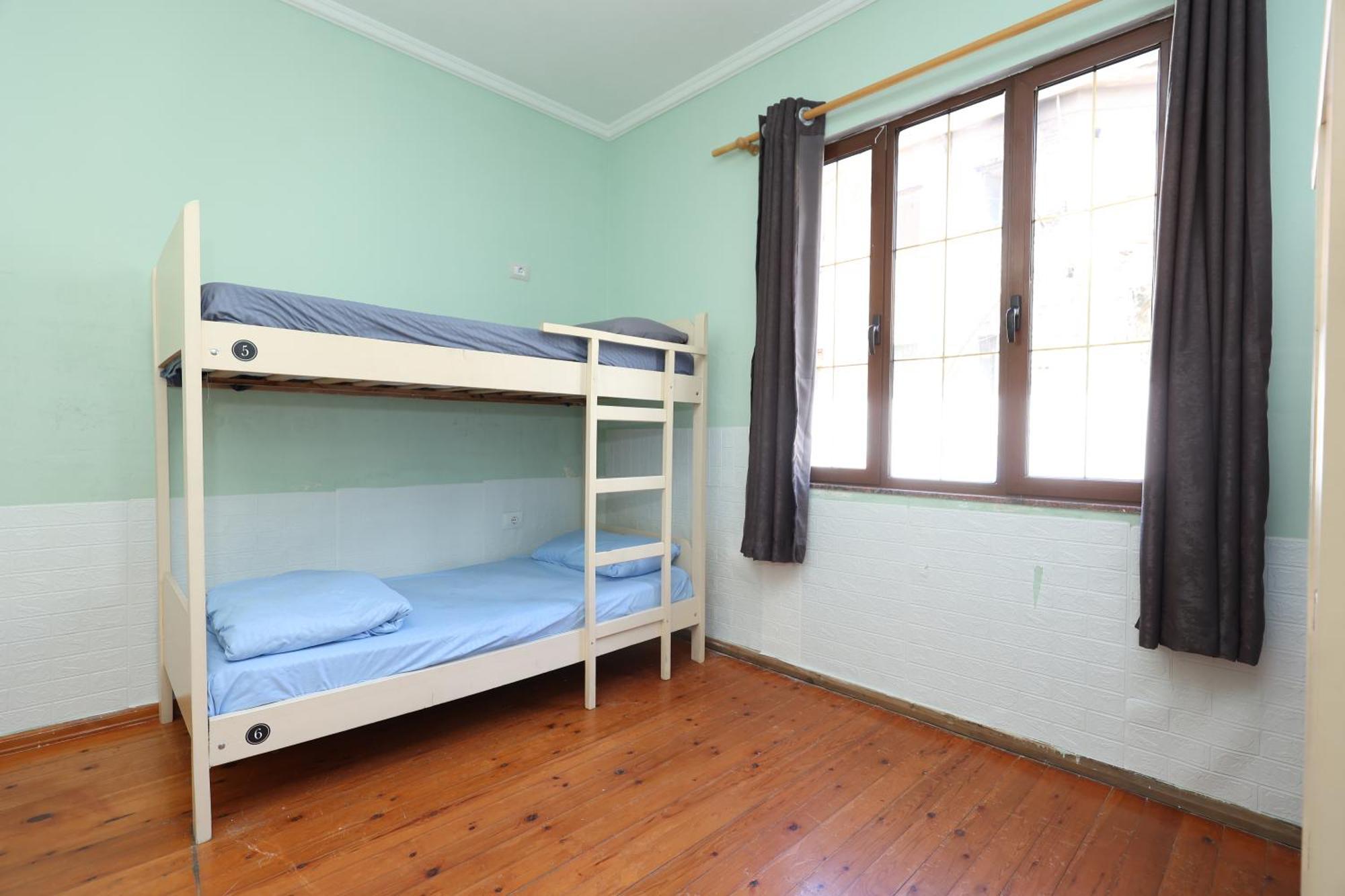 Hostel Osho Тирана Экстерьер фото