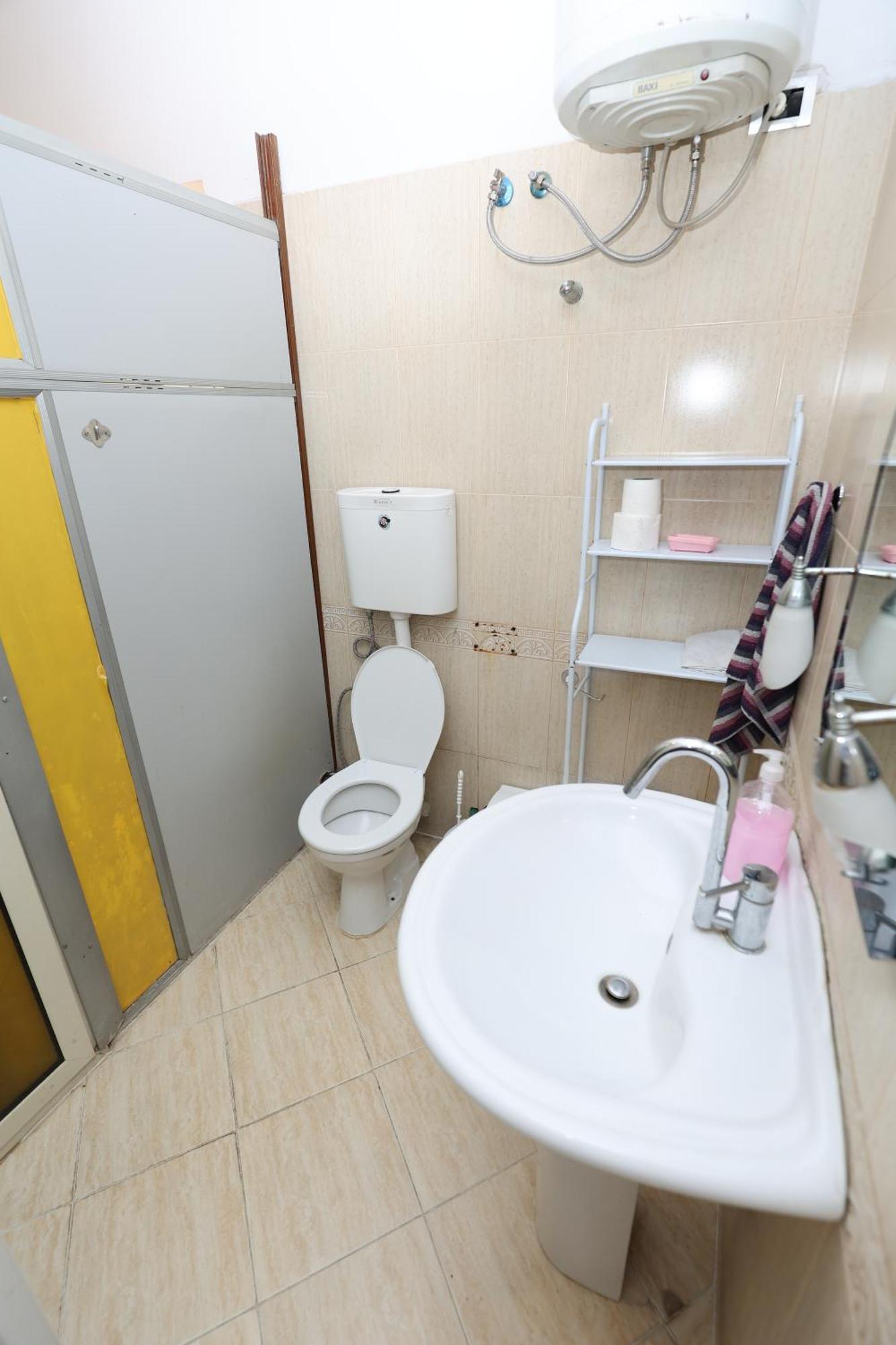 Hostel Osho Тирана Экстерьер фото